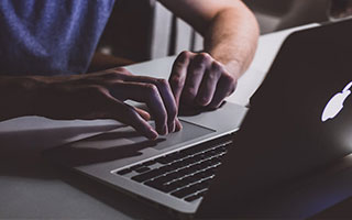 阿尔卡拉斯夺冠路：两度陷入五盘大战 连胜四大热门